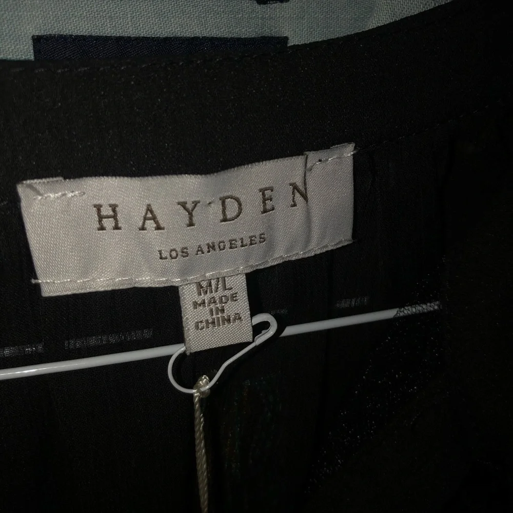 Hayden, Lace accented top,NWT - Picture 10 of 11